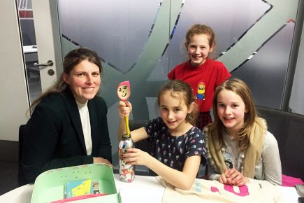 Nine-year-old Mollie spearheads drive to reduce plastic