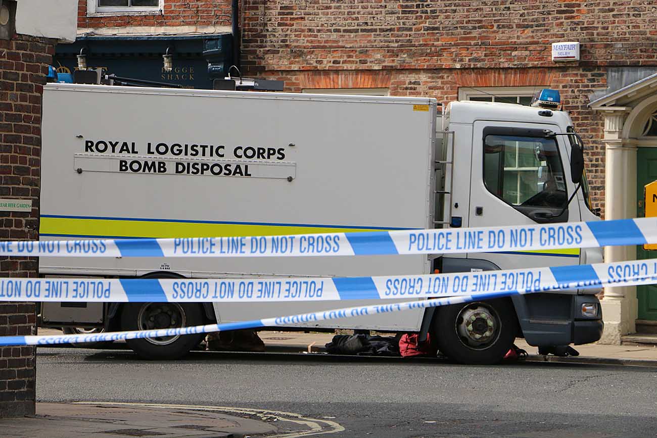 Homemade explosives found in York garden – Four arrested as bomb squad called in