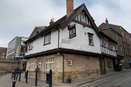 Famous York pub shuts suddenly