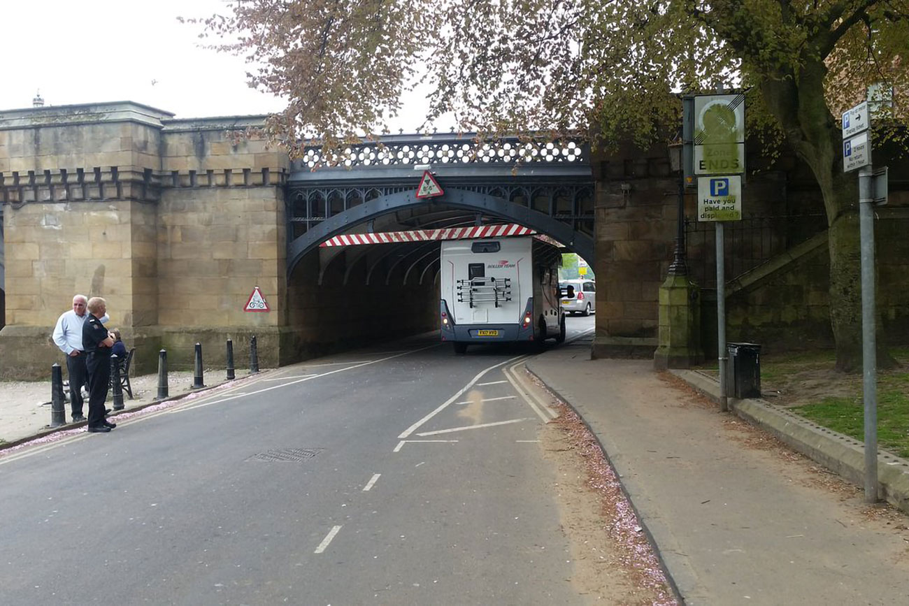 Motorhome gets wedged under a York bridge