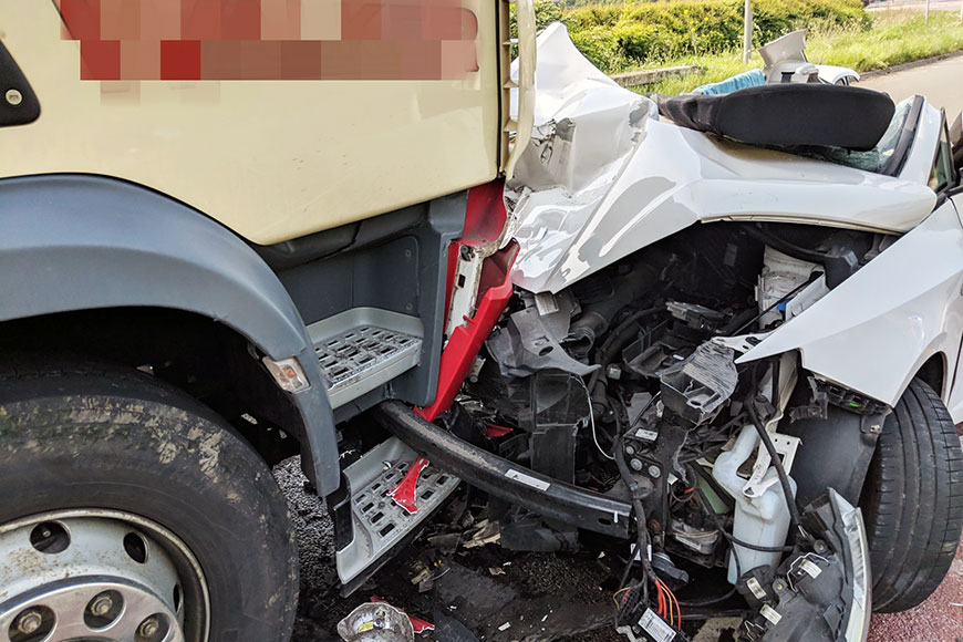 Appeal for witnesses after head-on smash leaves four injured
