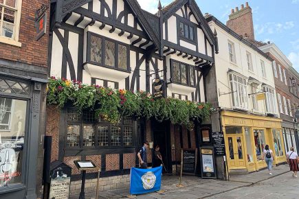 Historic York pub to close for refurbishment