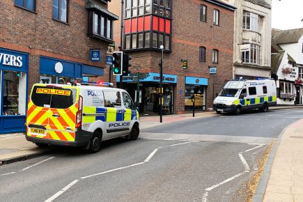 Updated: Thieves steal whisky, gin, bourbon and rum from York city centre shop