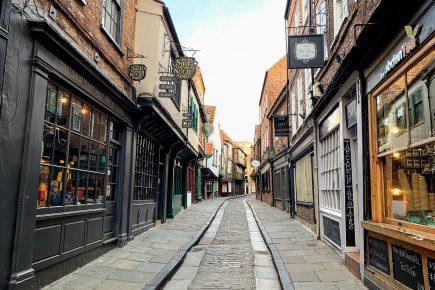 Video: ‘Ear-piercing’ fire alarms are driving people away from Shambles say traders