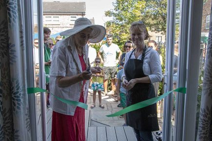 Lord Mayor opens new family kitchen start-up