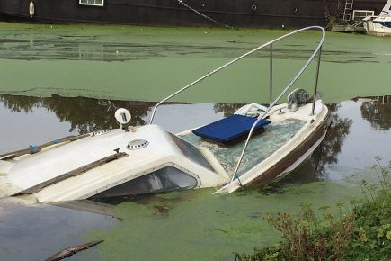 Pictures: Boat sinks in York river