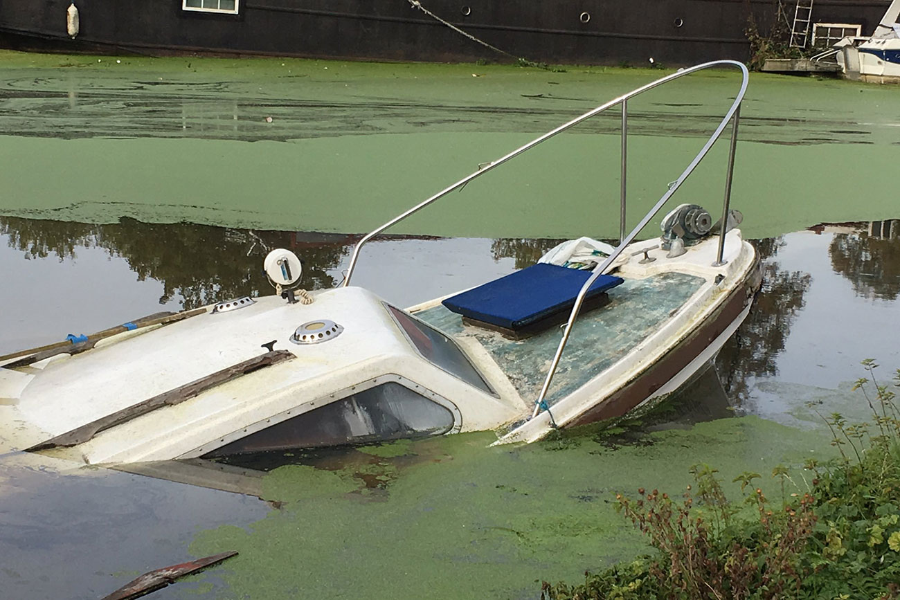 Pictures: Boat sinks in York river