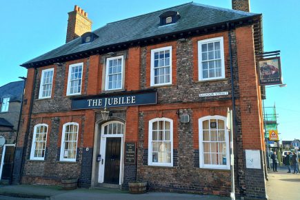 More than 800 people sign petition to save ‘beautiful’ York pub