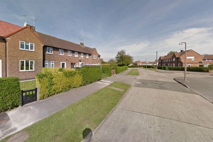 Man punched in the face on York street