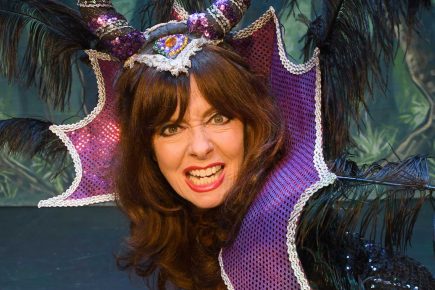 ‘The Wicked Queen is truly evil – but l love it!’ Vicki Michelle on being the panto villain
