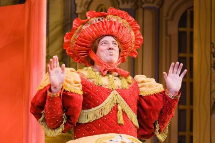 York panto sales ‘falling off a cliff’ – and that’s why it has to change, says theatre boss