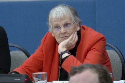 Lord Mayor tries to stop York resident criticising ‘stratospheric’ chief exec payout