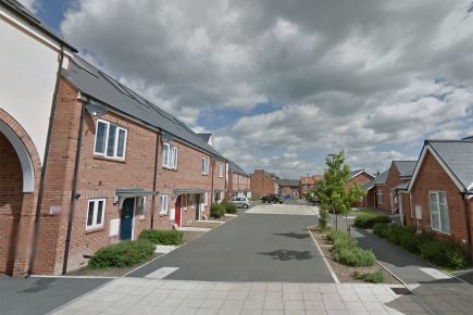 Incident of racial abuse in York – Police hunt bow-legged perpetrator