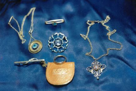 Burglary victim, 86, ‘devastated’ after family heirlooms stolen from her home