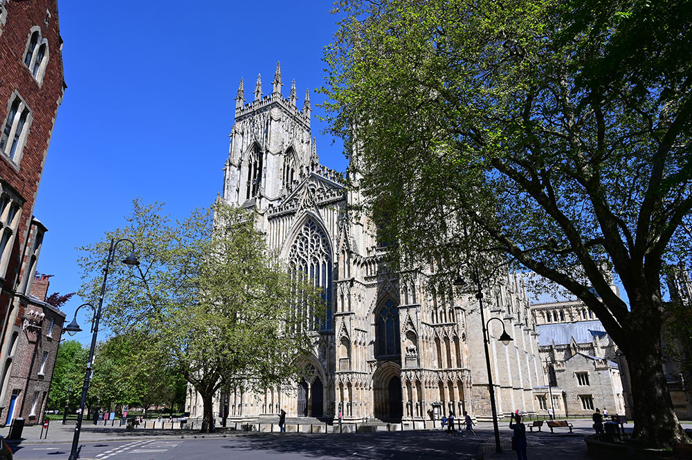 York Minster creates virtual VE Day service filmed on smartphones