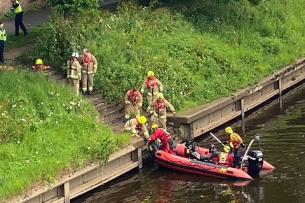 Firefighters rescue man from the river in York – updated