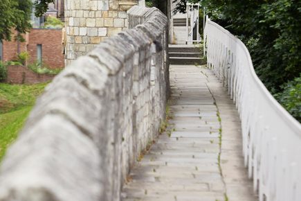 Two-way walking to be allowed again on the city walls in York