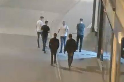 Man suffers broken jaw after gang attack on Coney Street