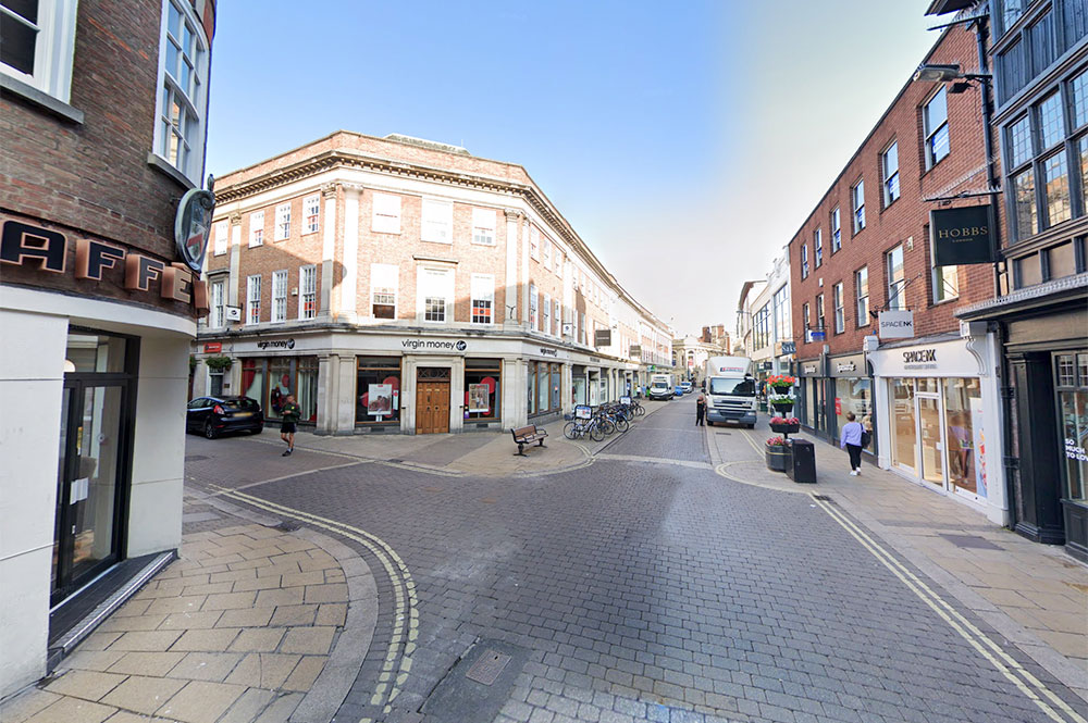 Man punched in the face in city centre assault