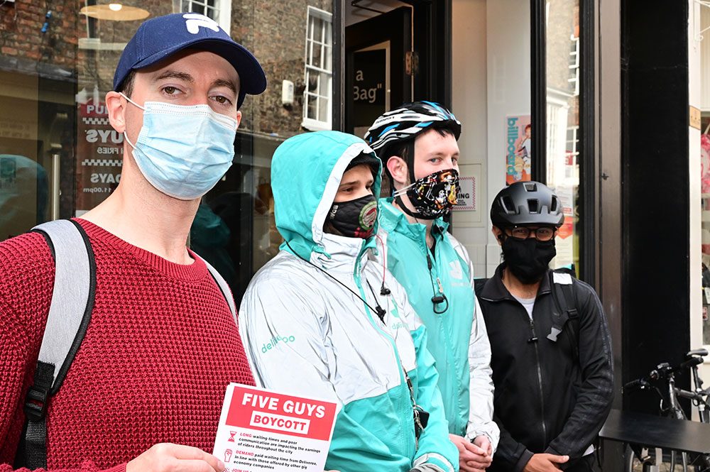 Deliveroo couriers boycott popular York restaurant as pay rates ‘plummet’