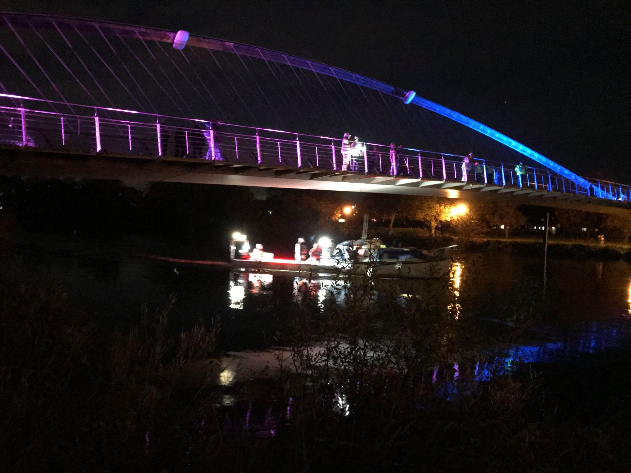 Video: Fire crews called to rescue two people in a boat adrift on the Ouse