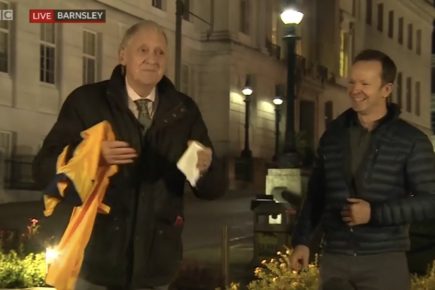 Video: An emotional Harry Gration says farewell to BBC Look North