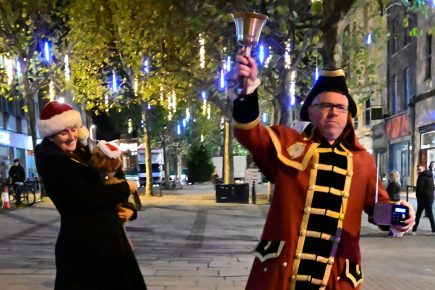 Video: XmasMix Radio takes to the airwaves – bringing you Christmas at the touch of a button