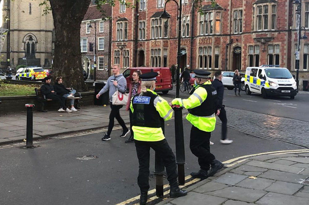 Pictures: Queues at shops and hair salons and pints for £1 as York prepares to enter lockdown – again