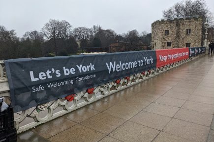 Welcome to York banner aimed at ‘responsible visitors from other Tier 2 areas’