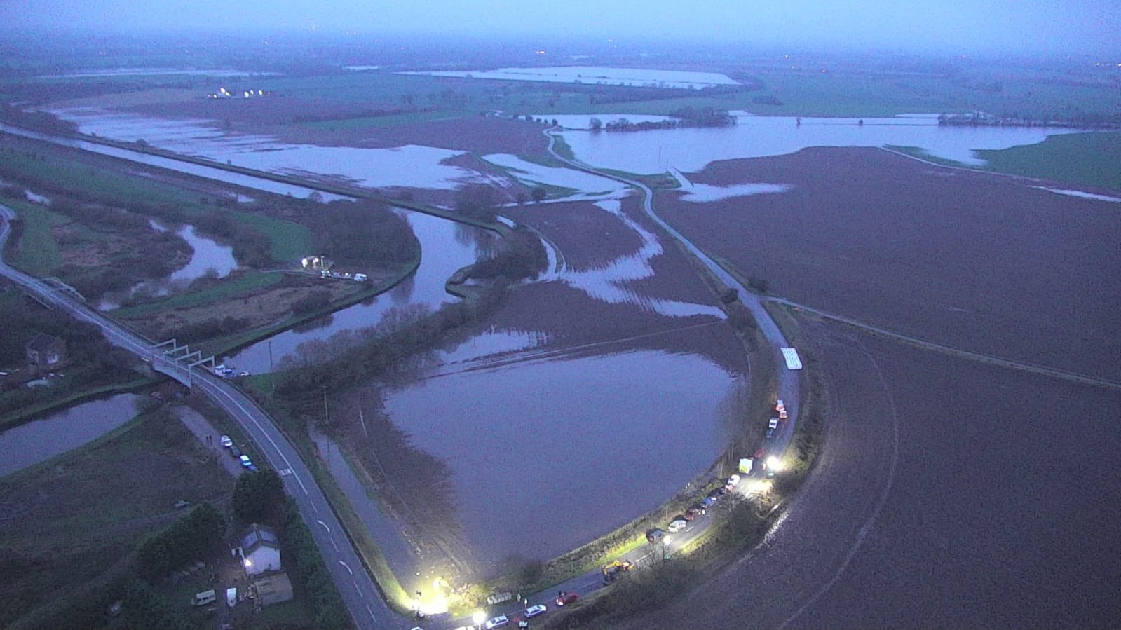 Updated: Work to repair canal bank and stop flooding at East and West Cowick goes on