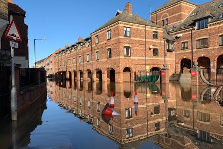 New flood gate to be installed in York this week – as another flood defence scheme starts