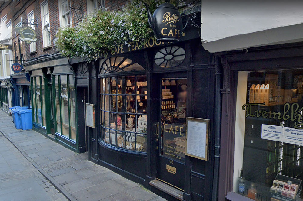 Bettys to close its Stonegate café