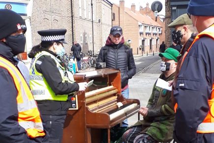 York busker fined during lockdown calls on Boris to ‘do the honourable thing’