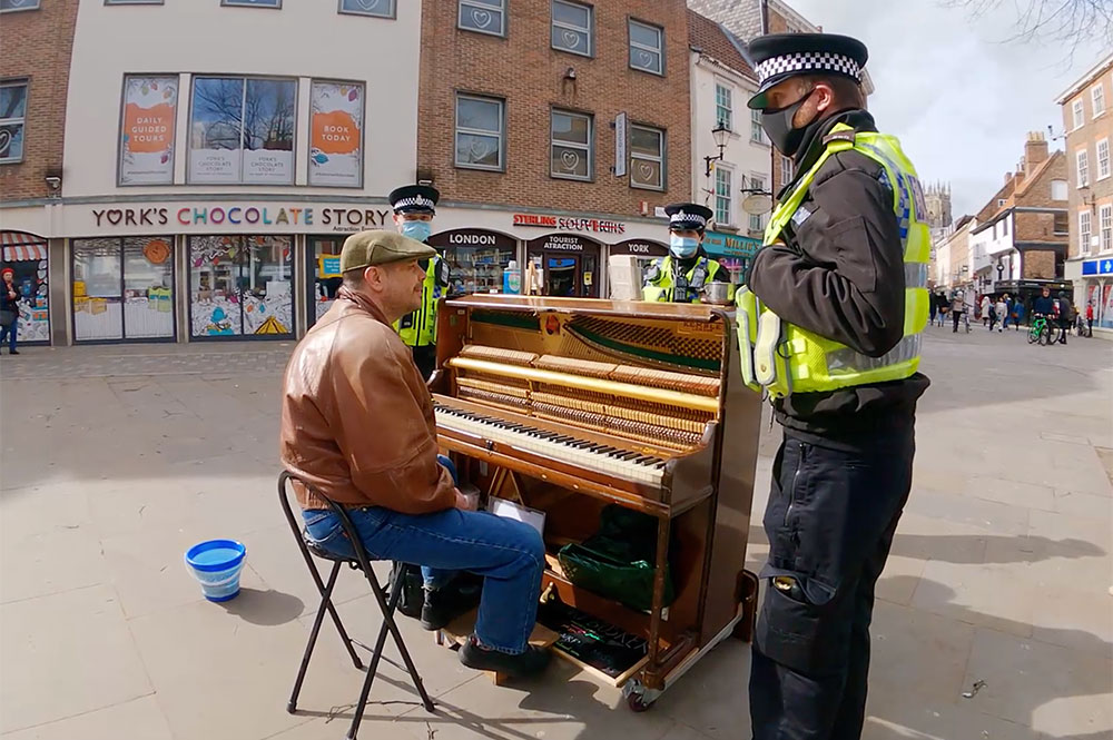 Police are ‘making it up as they go along’ say York buskers – as one is fined and others allowed to play on