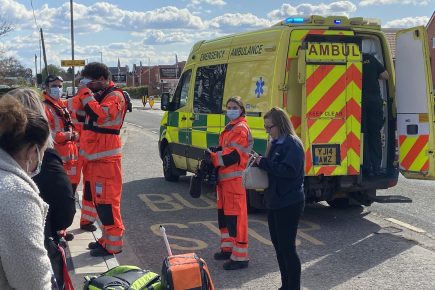 Teenager impales leg on railings in Carlton