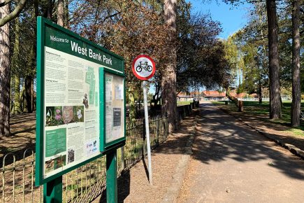 Firefighters free couple locked in York park