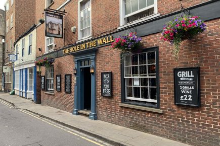 Man arrested over threats on York city centre street