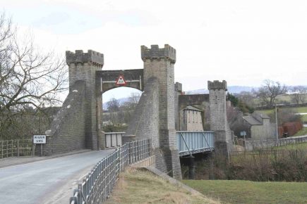 Historic North Yorkshire bridge closes for repair work