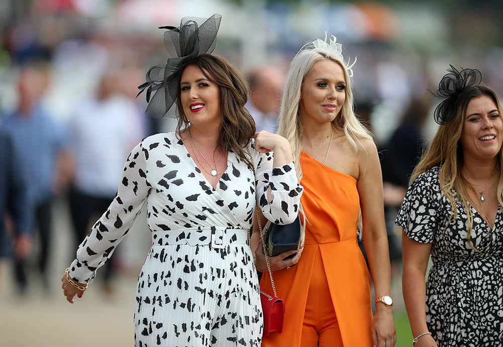 Putting on the style! 37 pictures of fabulous outfits from Ladies Day at York Races
