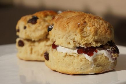 Police launch investigation after York cafés targeted by scammers