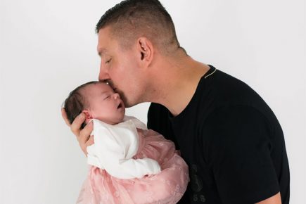 Murder inquiry launched as father, 32, dies after street attack