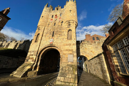 New gatehouse gallery approved in York