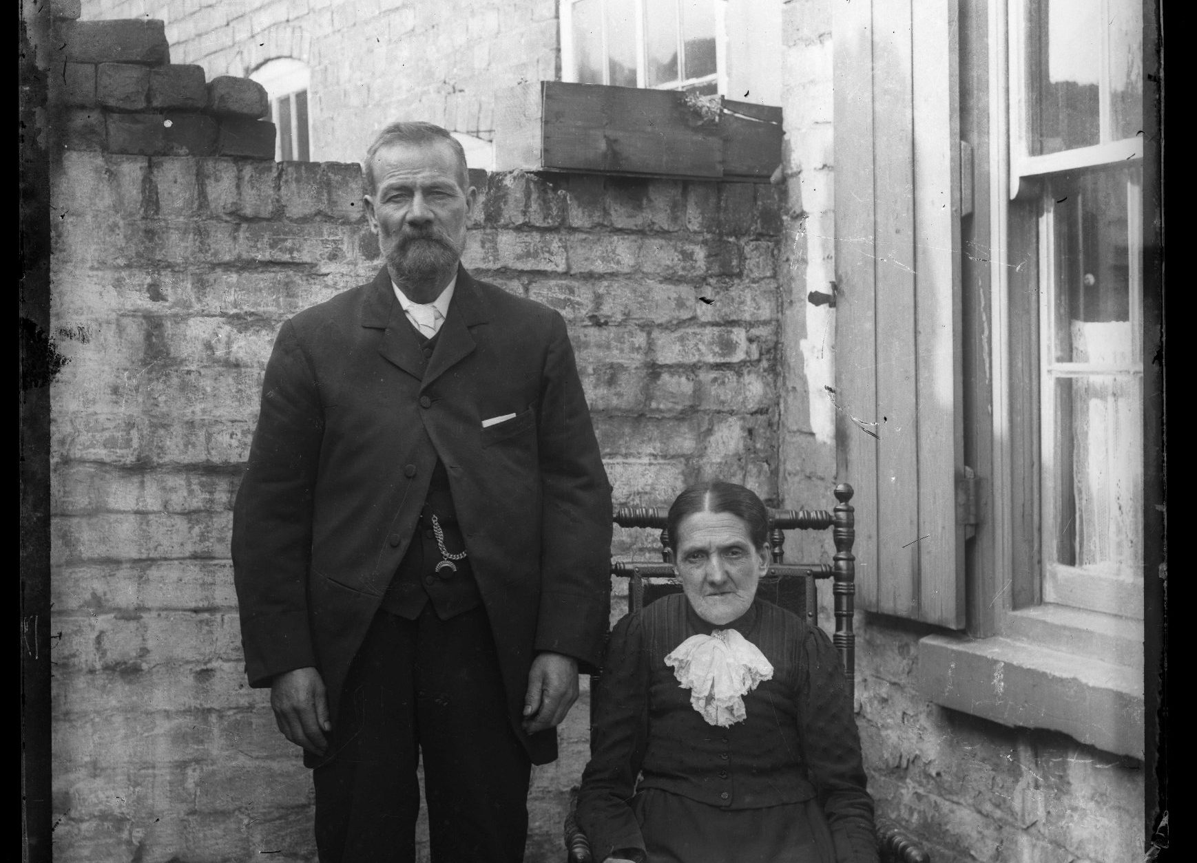 Railway family’s 100-year-old photo collection donated to National Railway Museum