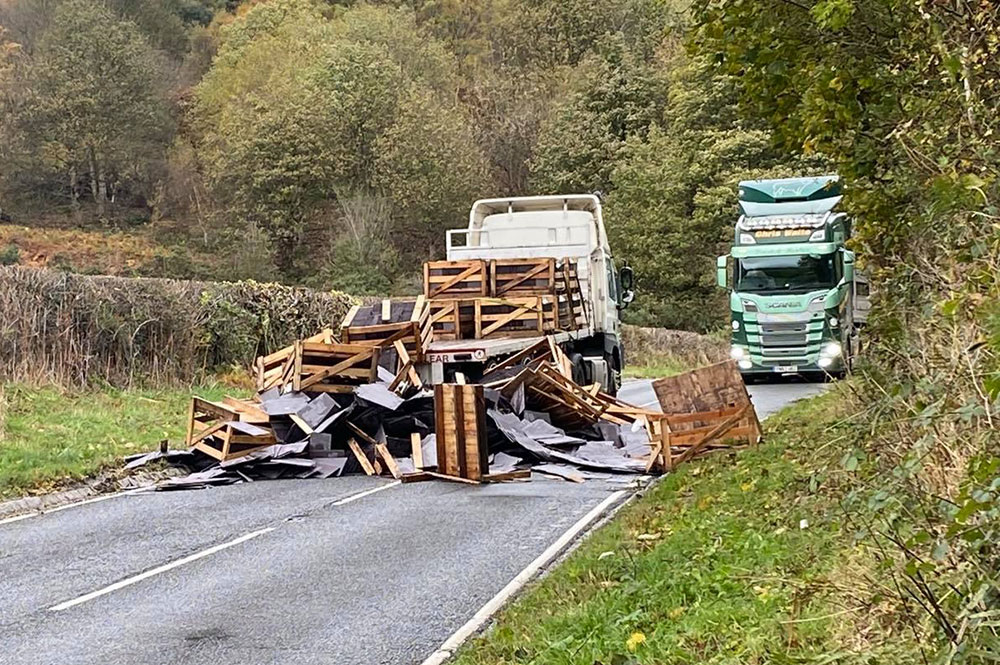 Lorry sheds its load blocking main road in North Yorkshire