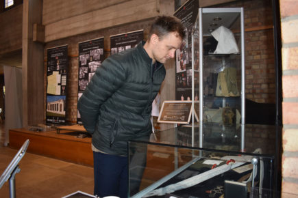 York university commemorates fallen heroes of second world war
