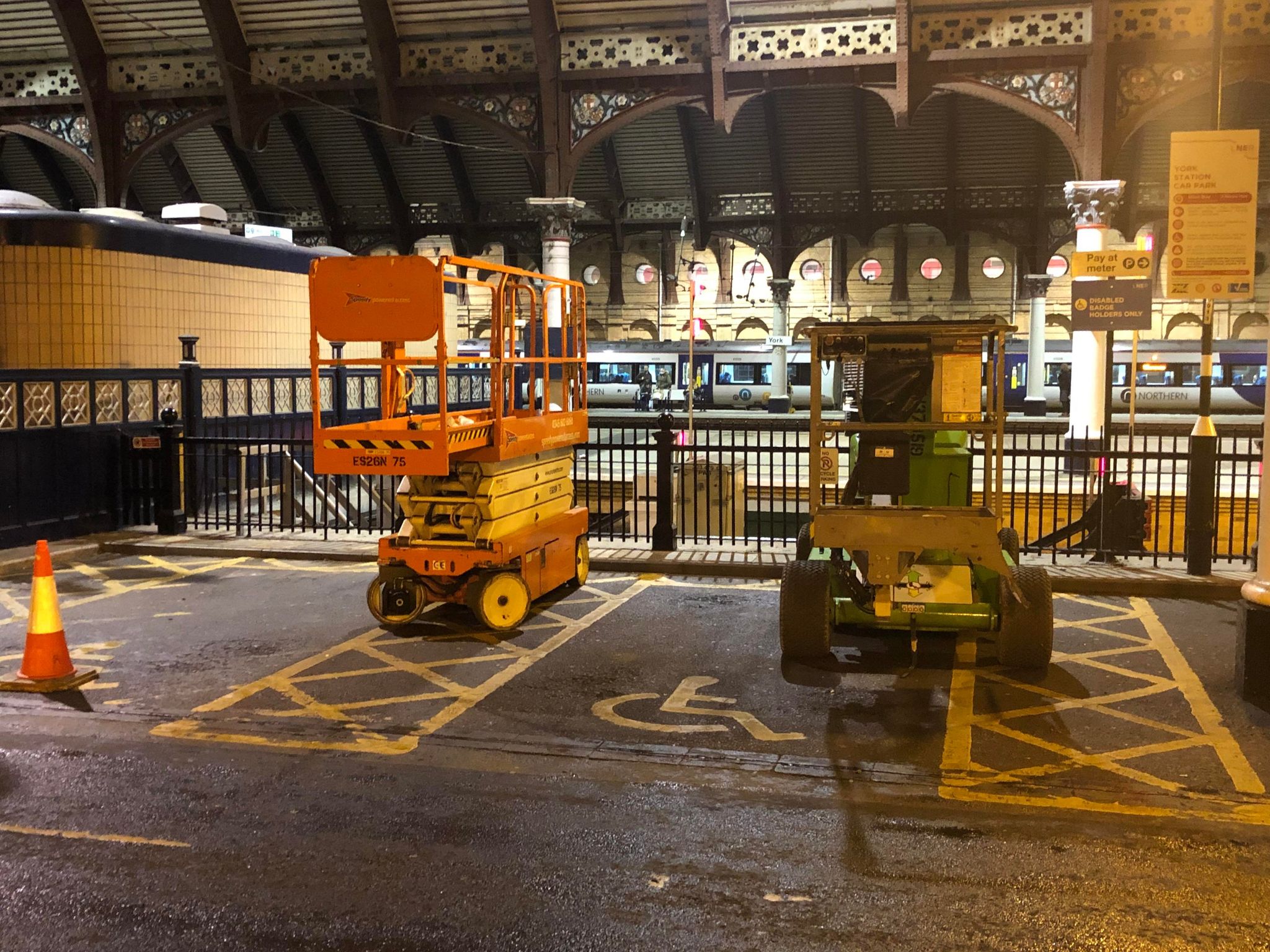 Updated: Complaints after disability access parking bays blocked at York station – LNER responds