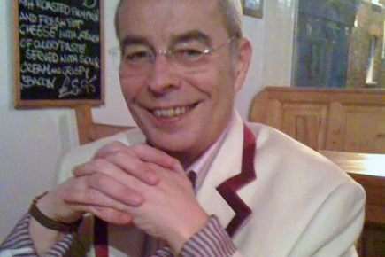 York Journalist receives posthumous recognition after carrying a donor card leads to saving two women’s eyesight