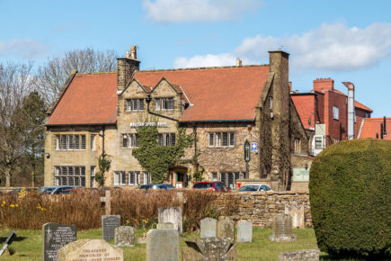 Popular North Yorkshire hotel closed after being hit by fire