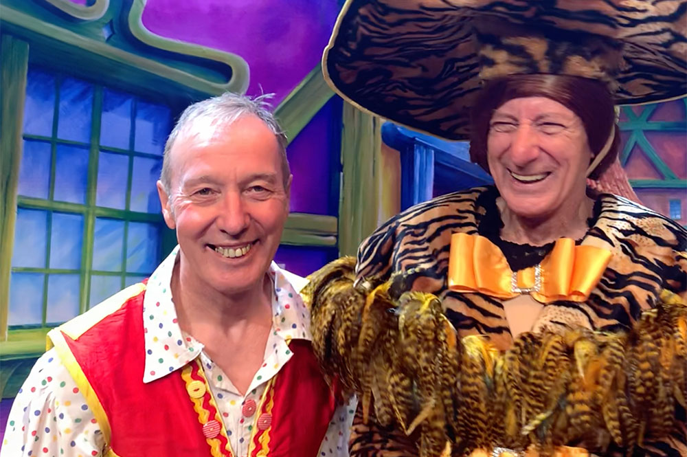 ‘I’m right as rain!’ Panto star thanks fans after Covid forces him out of the show
