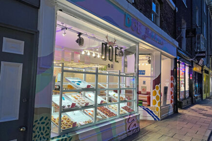 York ‘vulva doughnuts’ go viral – but one resident was appalled!